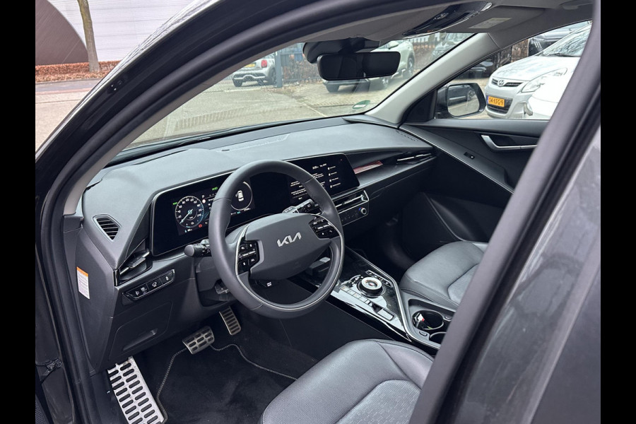 Kia Niro EV ExecutiveLine 64.8 kWh VAN: €31.900,- VOOR: €29.877,- UW EINDEJAARSVOORDEEL: €2.023|10 JAAR GARANTIE| PANO| STOEL+ STUURVERWARMING|ELEK. ACHTERKLEP|  STOELVENTILATIE| ACHTERBANK VERWARMD| MEM. STOEL| HEAD-UP|