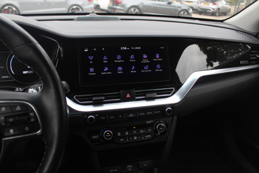 Kia e-Niro DynamicPlusLine 64 kWh / SoH 97.3% / Camera / Schuifdak / Leder / Keyless / Navigatie / Dodehoek / DAB / Cruise Control