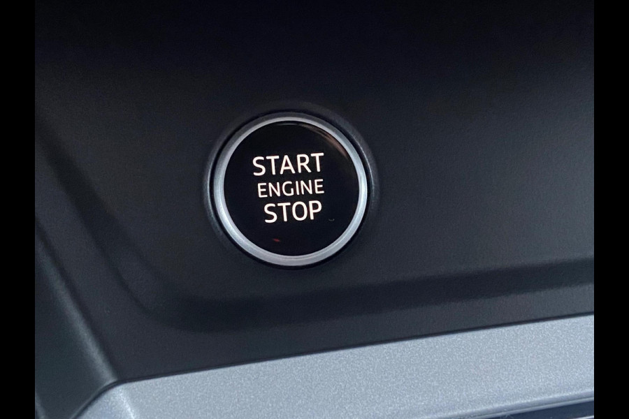 Audi Q3 45E TFSI S-LINE/AUT/CAMERA/MATRIX/BLINDSPOT/LANE/VIRTUAL