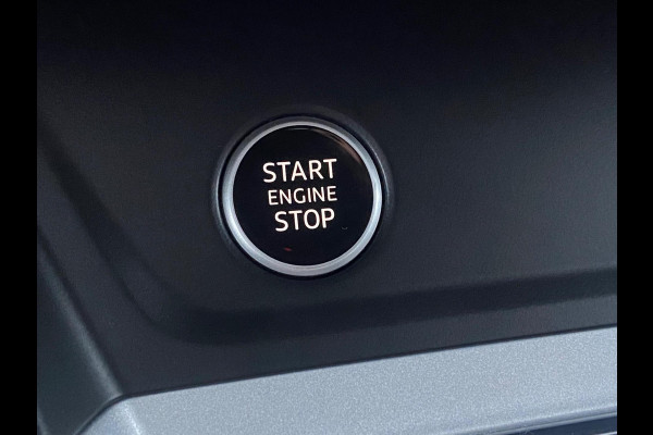 Audi Q3 45E TFSI S-LINE/AUT/CAMERA/MATRIX/BLINDSPOT/LANE/VIRTUAL