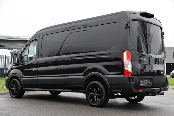 Ford Transit 350 2.0 TDCI L3H2 Black Edition GEEN BTW! 360 Camera, Adaptieve Cruise, Automaat, Sensoren, Stoelverwarming, Trekhaak, Uniek!