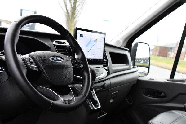 Ford Transit 350 2.0 TDCI L3H2 Black Edition GEEN BTW! 360 Camera, Adaptieve Cruise, Automaat, Sensoren, Stoelverwarming, Trekhaak, Uniek!