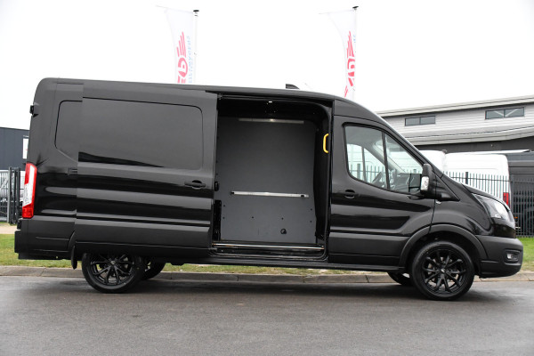 Ford Transit 350 2.0 TDCI L3H2 Black Edition GEEN BTW! 360 Camera, Adaptieve Cruise, Automaat, Sensoren, Stoelverwarming, Trekhaak, Uniek!