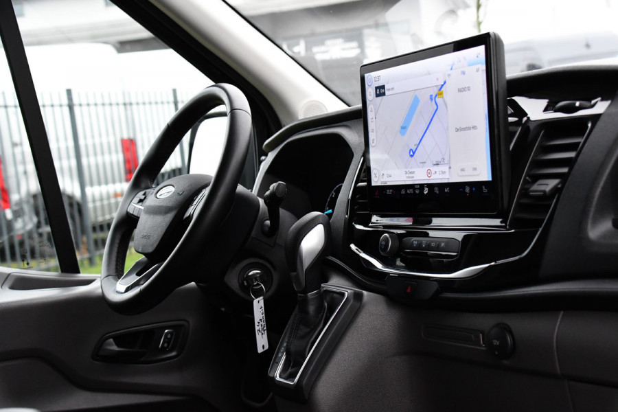 Ford Transit 350 2.0 TDCI L3H2 Black Edition GEEN BTW! 360 Camera, Adaptieve Cruise, Automaat, Sensoren, Stoelverwarming, Trekhaak, Uniek!