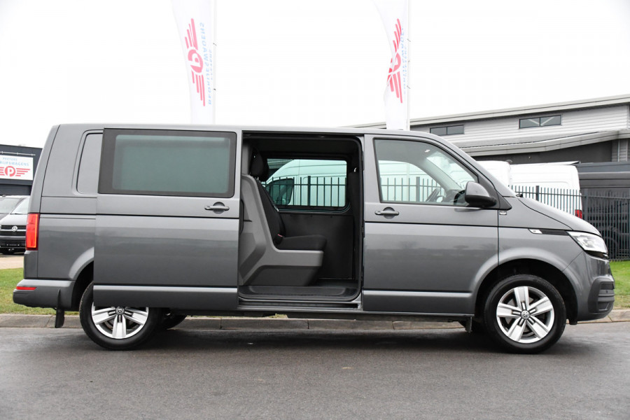 Volkswagen Transporter 2.0 TDI L2H1 DC Highline Adaptieve Cruise, Camera, Carplay, LED, 150pk, Automaat, Multimedia, Trekhaak, Uniek!