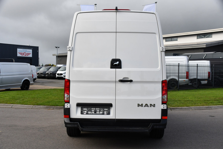 MAN TGE 35 2.0 L3H3 PB Edition Full Options! Adaptieve Cruise, LED, Carplay, 177pk, Automaat, Multimedia, Stoelverwarming, Uniek!