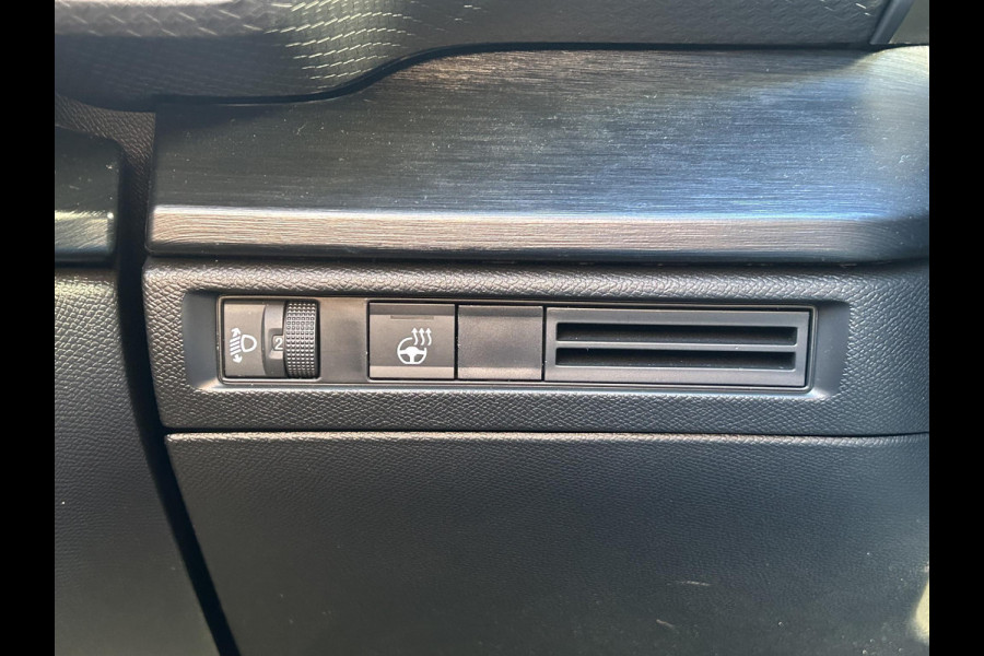 Citroën C5 X 1.2 PT 130 Business Plus Aut. | Lederen bekleding | Camera | Prijs is rijklaar