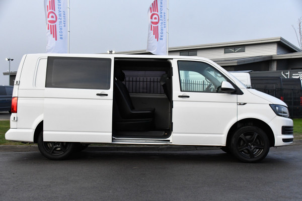 Volkswagen Transporter 2.0 TDI L2H1 DC Edition Cruise, Sensoren, Trekhaak, Airco, 85pk, Radio, Direct leverbaar!