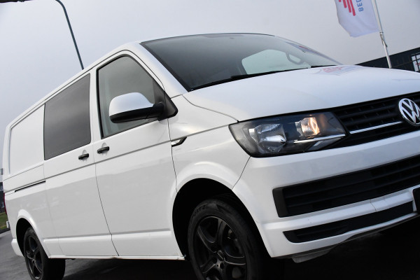 Volkswagen Transporter 2.0 TDI L2H1 DC Edition Cruise, Sensoren, Trekhaak, Airco, 85pk, Radio, Direct leverbaar!