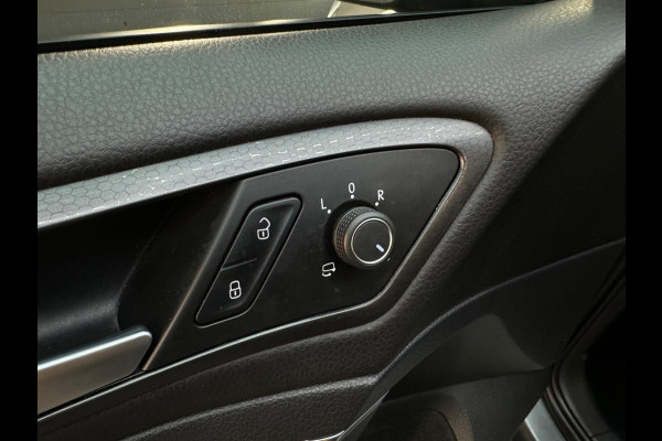 Volkswagen Golf 2.0 TSI GTI Performance Pano|Dynaudio|DCC|Dodehoek|ACC|Lane Assist|Camera|ParkPilot|Standkachel|Sfeer|Stoelver