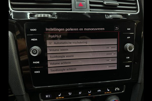 Volkswagen Golf 2.0 TSI GTI Performance Pano|Dynaudio|DCC|Dodehoek|ACC|Lane Assist|Camera|ParkPilot|Standkachel|Sfeer|Stoelver