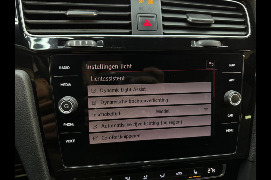 Volkswagen Golf 2.0 TSI GTI Performance Pano|Dynaudio|DCC|Dodehoek|ACC|Lane Assist|Camera|ParkPilot|Standkachel|Sfeer|Stoelver