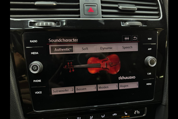 Volkswagen Golf 2.0 TSI GTI Performance Pano|Dynaudio|DCC|Dodehoek|ACC|Lane Assist|Camera|ParkPilot|Standkachel|Sfeer|Stoelver