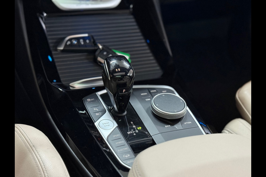 BMW X3 XDrive30e High Executive | Shadow Line | M-Sport | Pano | 20' inch | LED | Camera