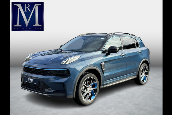 Lynk & Co 01 1.5 | 11.000KM! PHEV PLUG-IN HYBRIDE | COMPLETE AUTO / ZWARTE HEMEL | ELEKTRISCH PANORAMADAK | FULL OPTIONS | LYNK & CO GARANTIE T/M 4-2028 | RIJKLAAR GELEVERD | BTW VERREKENBAAR