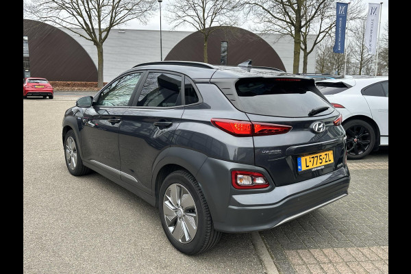 Hyundai Kona EV Fashion 64 kWh 100% SOH| DEALER ONDERHOUDEN | ZEER NETTE AUTO. | DODE HOEK| KRELL PREMIUM AUDIO| HEAD-UP | CAMERA|