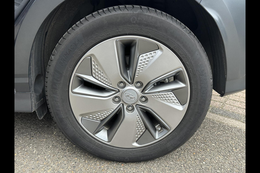 Hyundai Kona EV Fashion 64 kWh 100% SOH| DEALER ONDERHOUDEN | ZEER NETTE AUTO. | DODE HOEK| KRELL PREMIUM AUDIO| HEAD-UP | CAMERA|
