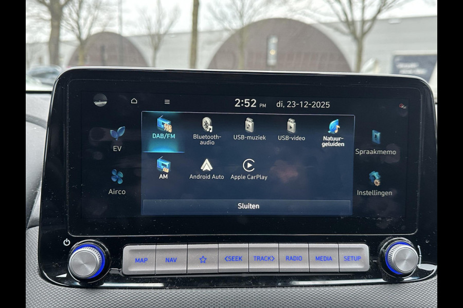 Hyundai Kona EV Fashion 64 kWh 100% SOH| DEALER ONDERHOUDEN | ZEER NETTE AUTO. | DODE HOEK| KRELL PREMIUM AUDIO| HEAD-UP | CAMERA|