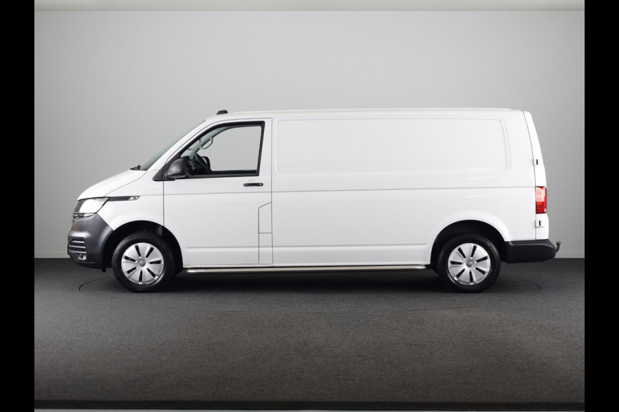 Volkswagen Transporter Bestelwagen L2 28 2.0 TDI 110 pk | Verlengde garantie | Navigatie via App | Trekhaak | Parkeersensoren achter | Cruise control |