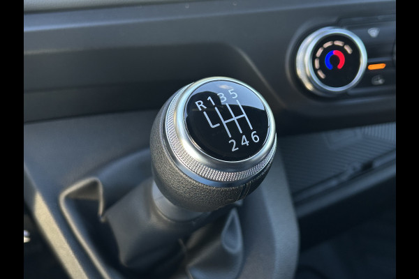 Renault Master 2.0 DCi 130 PK / L2H2 / NIEUW !! BPM VRIJ/ AIRCO / CRUISE / NAVI / APPLE CARPLAY / 3-ZITS / PDC