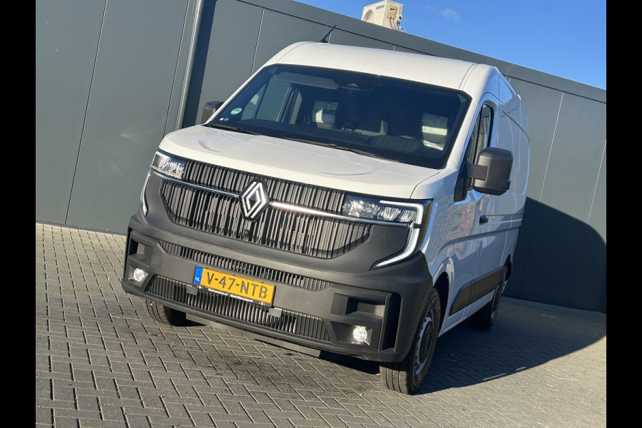 Renault Master 2.0 DCi 130 PK / L2H2 / NIEUW !! BPM VRIJ/ AIRCO / CRUISE / NAVI / APPLE CARPLAY / 3-ZITS / PDC