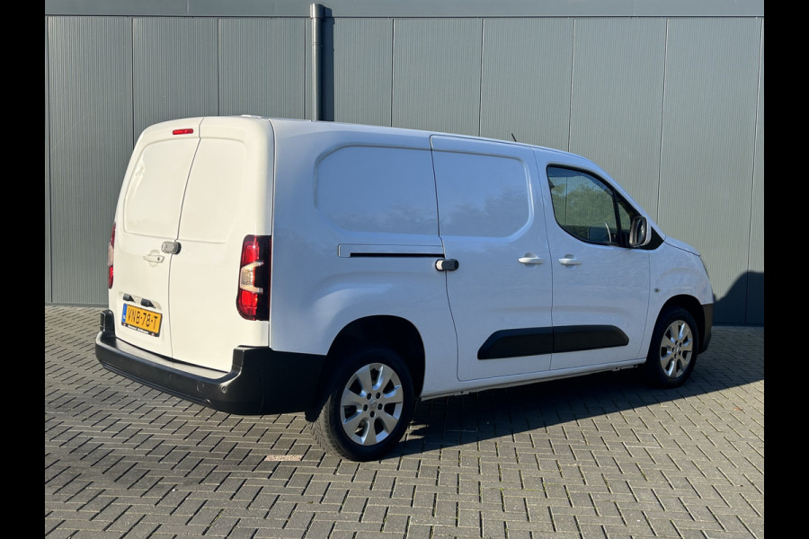 Opel Combo 1.5D 131 PK / L2H1 / 1e EIG. / AUTOMAAT / INRICHTING / 94.766 KM !! / AIRCO / CRUISE / NAVI / APPLE CARPLAY / PDC