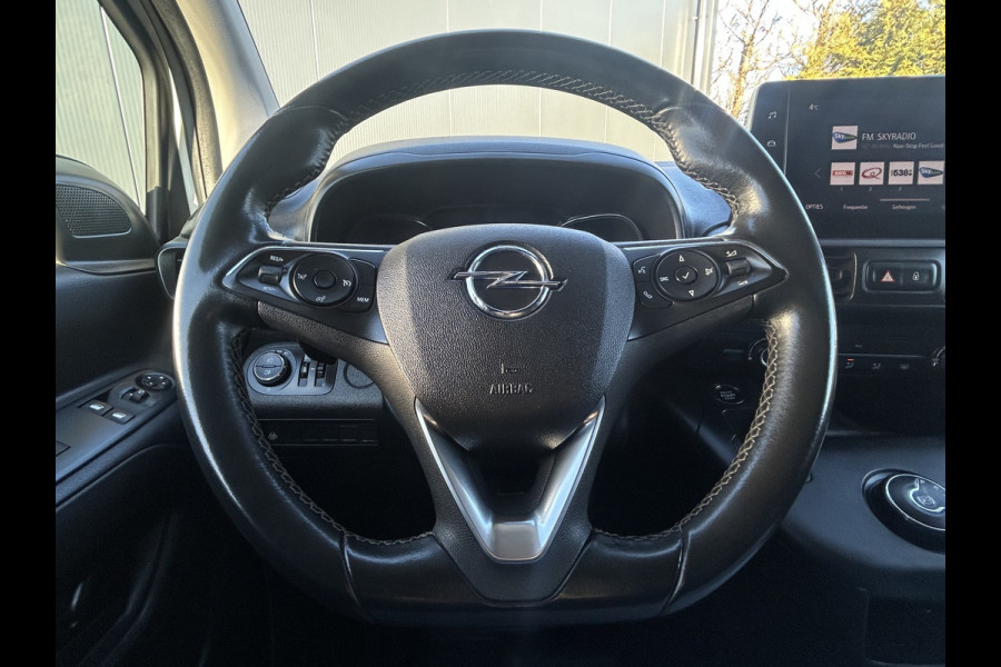 Opel Combo 1.5D 131 PK / L2H1 / 1e EIG. / AUTOMAAT / INRICHTING / 94.766 KM !! / AIRCO / CRUISE / NAVI / APPLE CARPLAY / PDC