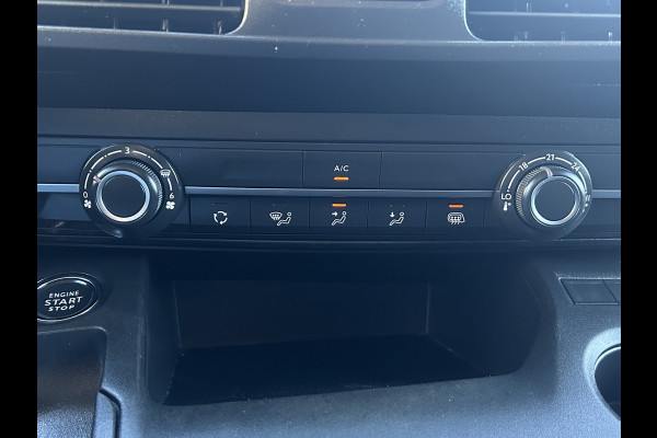 Opel Combo 1.5D 131 PK / L2H1 / 1e EIG. / AUTOMAAT / INRICHTING / 94.766 KM !! / AIRCO / CRUISE / NAVI / APPLE CARPLAY / PDC