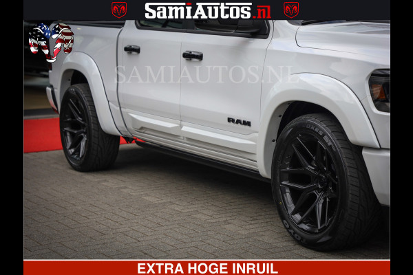Dodge Ram 1500 Laramie Sport | V8 5,7 402 HP | Krachtige Hemi | Panorama Dak | 12' Scherm | Comfortabele Dubbele Cabine met Royale 5 Zitplaatsen | BPM vrij | Nu Leverbaar uit Voorraad | Voorraad Nr 2526-41272