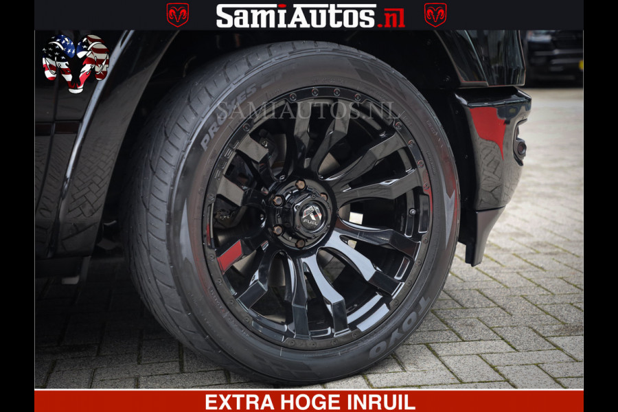 Dodge Ram 1500 LIMITED NIGHT | FEUL WHEELS | BOM VOL | 5.7 V8 4x4 | TOP STAAT | DUBBELE CABINE | MWK | XB9 | HUD | Deze RAM is momenteel in gebruik door ons. Gelieve ons te informeren indien u de pick-up wenst te bezichtigen.