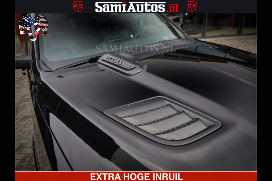 Dodge Ram 1500 LIMITED NIGHT | FEUL WHEELS | BOM VOL | 5.7 V8 4x4 | TOP STAAT | DUBBELE CABINE | MWK | XB9 | HUD | Deze RAM is momenteel in gebruik door ons. Gelieve ons te informeren indien u de pick-up wenst te bezichtigen.