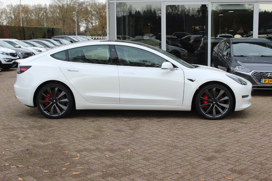 Tesla Model 3 Performance AWD 75 kWh / SoH 90.3% / Autopilot / Panoramadak / Camera / Leder / 20'' / Leder / Premium Audio