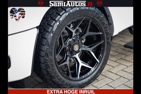 Dodge Ram 1500 1500 Limited Night High Output 540HP 706Nm | Massage + Full Option | De Meest Luxe en Volle Pick-Up in zijn Klasse | Comfortabele Dubbele Cabine met Royale 5 Zitplaatsen | BPM vrij | Nu Leverbaar uit Voorraad | Voorraad Nr 2298 - 7479