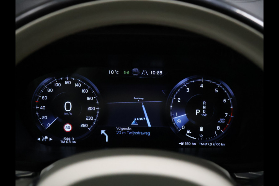 Volvo XC60 2.0 B5 Inscription [TREKHAAK, CAMERA, APPLE CARPLAY, ANDROID AUTO, MEMORY SEATS, STUURWIEL VERWARMD, NIEUWSTAAT]