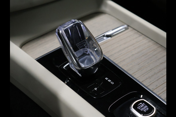 Volvo XC60 2.0 B5 Inscription [TREKHAAK, CAMERA, APPLE CARPLAY, ANDROID AUTO, MEMORY SEATS, STUURWIEL VERWARMD, NIEUWSTAAT]