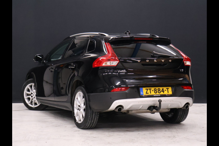 Volvo V40 Cross Country 1.5 T3 Polar+ Luxury [TREKHAAK, PANORAMADAK, KEYLESS ENTRY, CAMERA, VOL LEDER, STOELVERWARMING, NIEUWSTAAT]