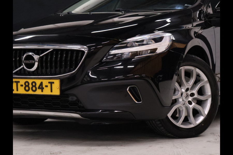 Volvo V40 Cross Country 1.5 T3 Polar+ Luxury [TREKHAAK, PANORAMADAK, KEYLESS ENTRY, CAMERA, VOL LEDER, STOELVERWARMING, NIEUWSTAAT]