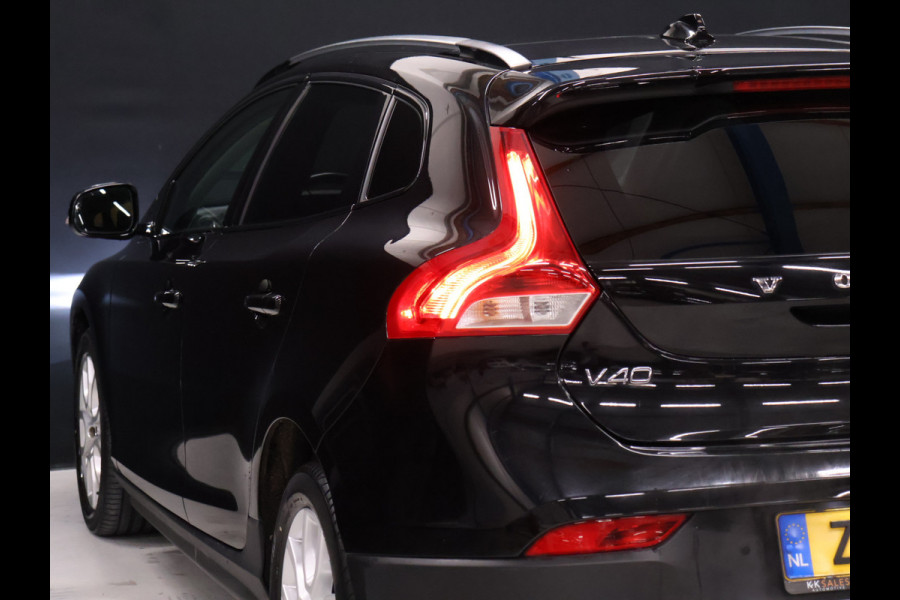 Volvo V40 Cross Country 1.5 T3 Polar+ Luxury [TREKHAAK, PANORAMADAK, KEYLESS ENTRY, CAMERA, VOL LEDER, STOELVERWARMING, NIEUWSTAAT]