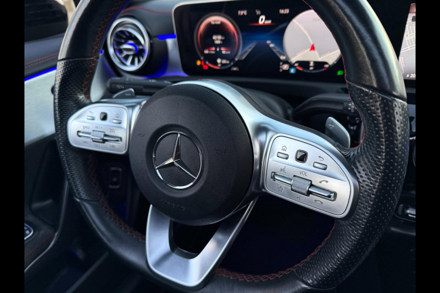 Mercedes-Benz CLA-Klasse 180 AMG SPORT AUT PANO LEDER LED CARPLAY KEYLESS