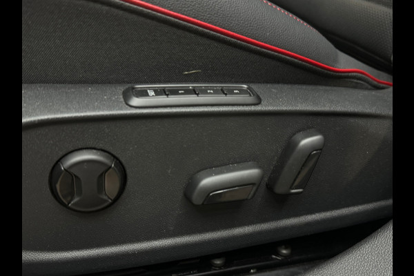 Volkswagen Golf 2.0 TSI GTI Clubsport Pano|Akrapovic|HuD|H/K