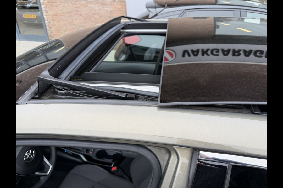 Toyota Corolla 1.8 Hybrid Style | Schuif/- kantel dak | Afnm. Trekhaak | Oxide Brons | Rijklaar!!