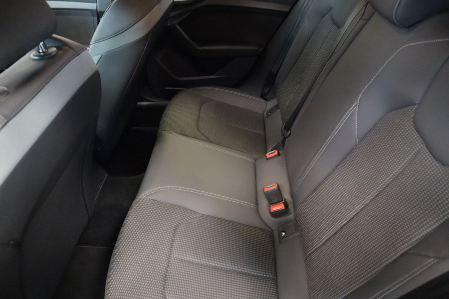 Audi A1 Sportback 30 TFSI Pro Line S Cruise control PDC Navi Automaat Carplay 24 maanden garantie mogelijk (*vraag naar de voorwaarden)