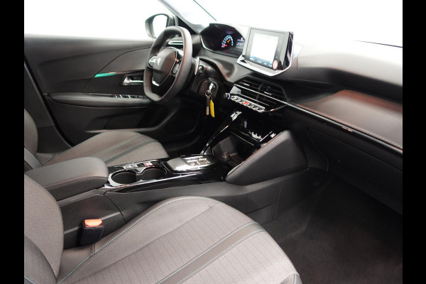 Peugeot 208 1.2 PureTech 100pk Automaat Allure Pack Navigatie Apple Carplay/Android Auto Camera Parkeersensor achter Cruise Control Virtual Cockpit Climate Control Getinte ramen