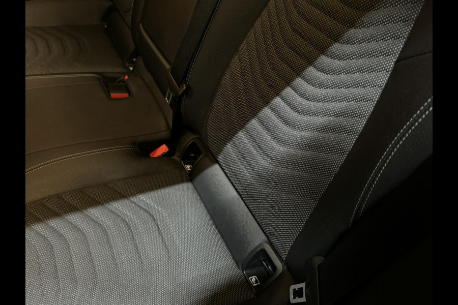 Mercedes-Benz B-Klasse 180 Business Solution NAP Garantie Carplay Camera Elek. Achterklep Led Cruise Clima Navi Rijklaar