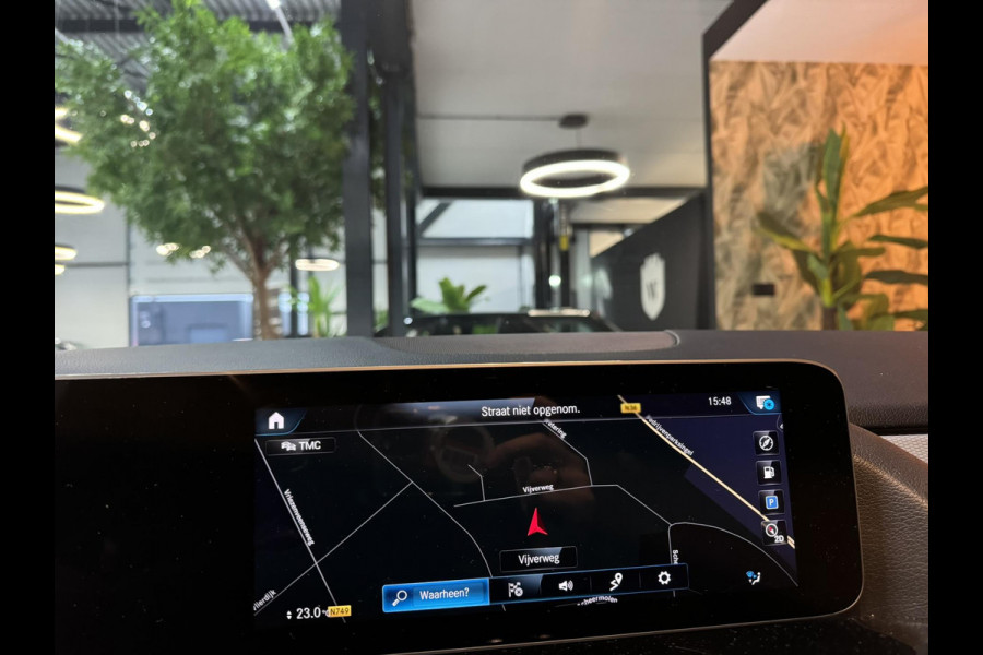 Mercedes-Benz B-Klasse 180 Business Solution NAP Garantie Carplay Camera Elek. Achterklep Led Cruise Clima Navi Rijklaar