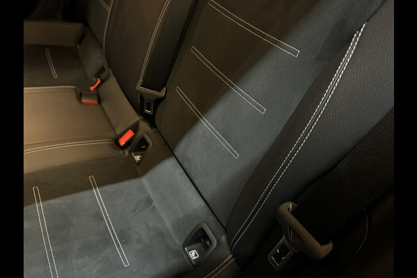 Mercedes-Benz A-Klasse 200 AMG Line Edition Garantie Pano Ambient Night Camera StoelVW Carplay Cruise Clima Navi PDC Led Rijklaar