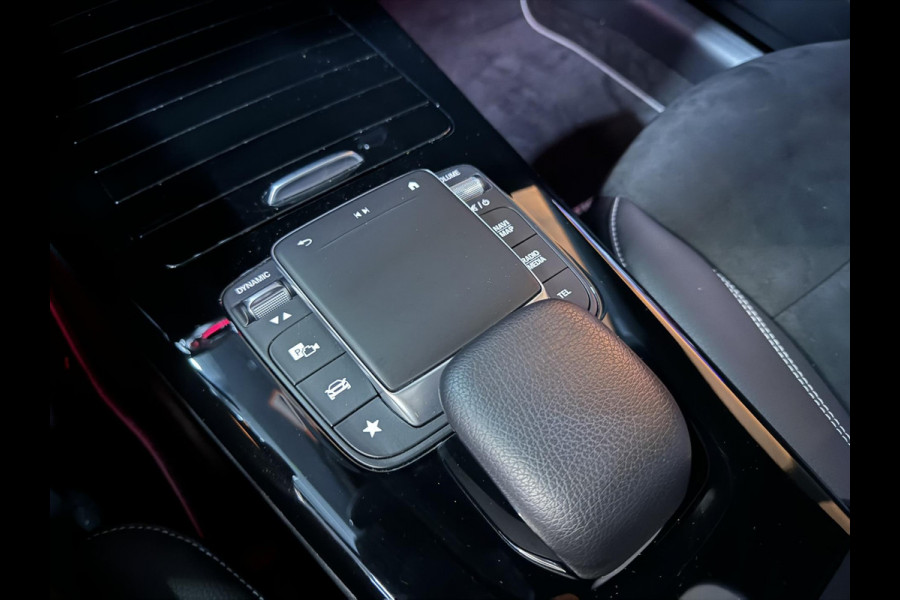 Mercedes-Benz A-Klasse 200 AMG Line Edition Garantie Pano Ambient Night Camera StoelVW Carplay Cruise Clima Navi PDC Led Rijklaar