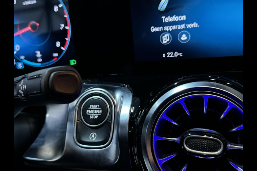 Mercedes-Benz Glb 200 Business Solution Garantie Camera Ambient Carplay StoelVW Cruise Clima Navi PDC Led Dab Rijklaar