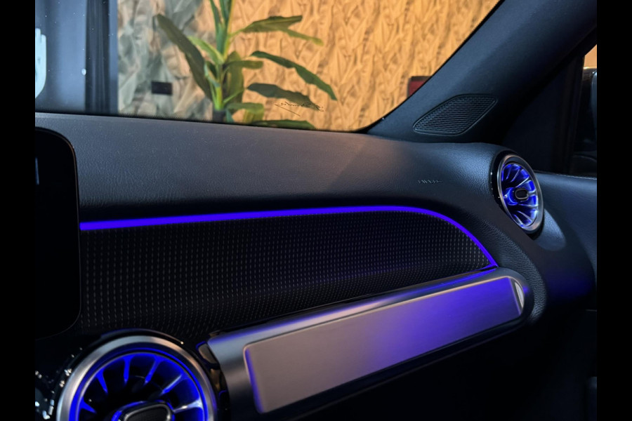 Mercedes-Benz Glb 200 Business Solution Garantie Camera Ambient Carplay StoelVW Cruise Clima Navi PDC Led Dab Rijklaar