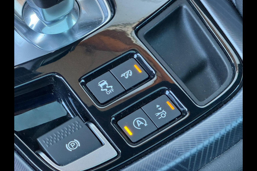 Jaguar F-Type P300 RWD R-Dynamic